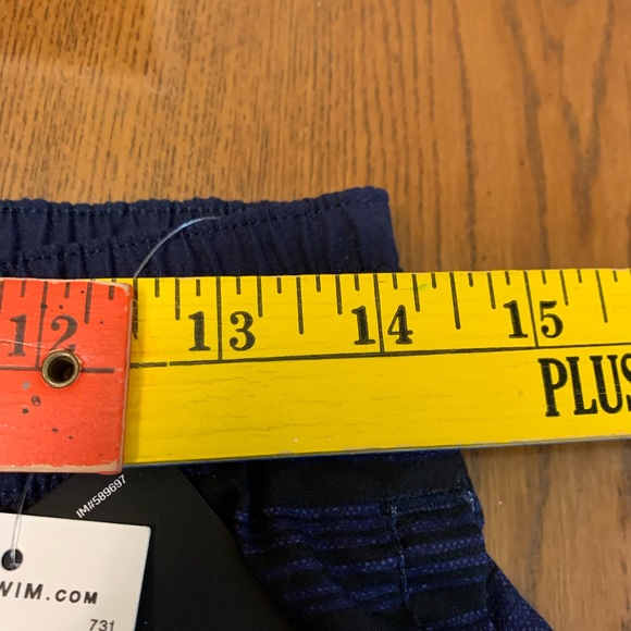 NWT Men’s Nike Bathing Suit SIZE MEDIUM - Picture 2 of 10